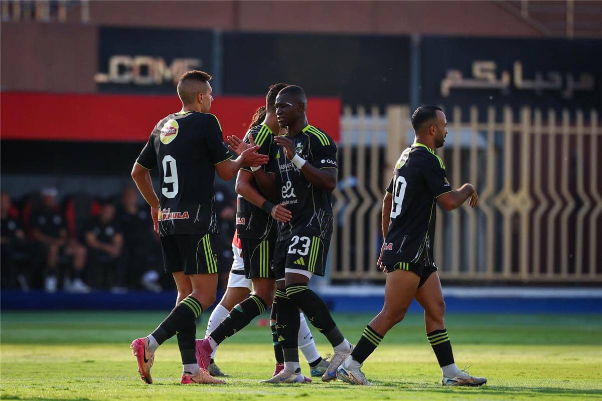 عاجل.. عروض خارجية تهدد بقاء الأوروبي داخل الأهلي واقتراب رحيله