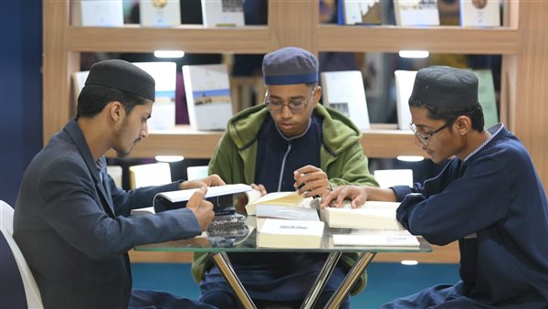 عاجل.. إقبال لافت وتكريم رسمي في اليوم الأول لجناح مجلس حكماء المسلمين بمعرض كراتشي الدولي للكتاب