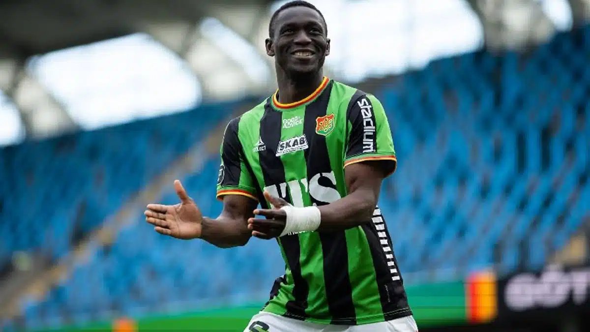 عاجل.. من خارج القارة الإفريقية.. الأهلي يستقر على قائد الهجوم الجديد للفريق