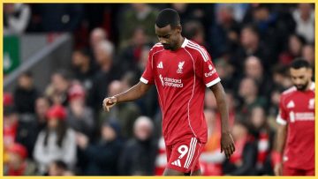 عاجل.. فيديو | إيزاك يسجل هدف ليفربول الأول أمام توتنهام ويغادر مصابًا