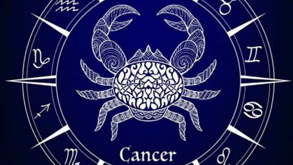 عاجل.. توقعات برج السرطان اليوم الأحد 21 ديسمبر 2025.. قرارات محسوبة