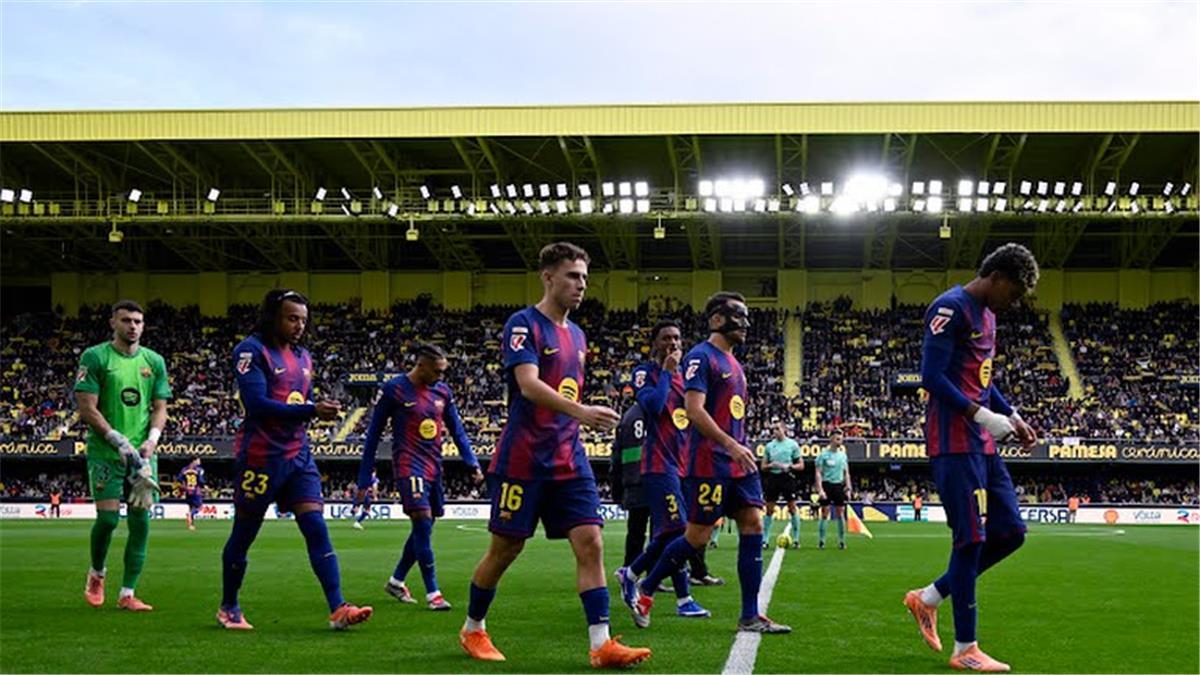 عاجل.. قد يغيب عن السوبر.. برشلونة يتلقى ضربة جديدة في مباراة فياريال