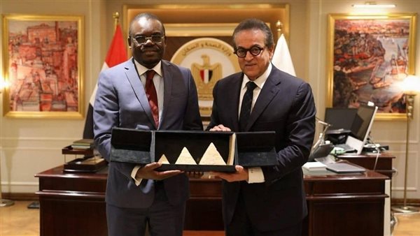 عاجل.. وزير الصحة يناقش مع مدير «Africa CDC» سبل التعاون المشترك