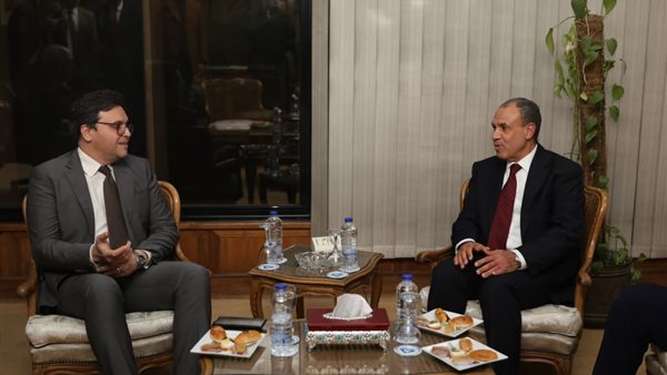 عاجل.. وزيرا الثقافة والخارجية يبحثان تعزيز الحضور الثقافي المصري دوليًا