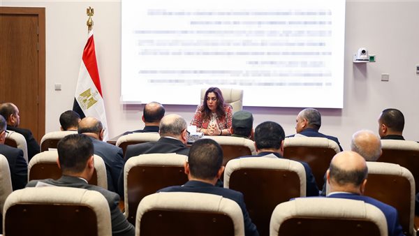 عاجل.. وزيرة التنمية تتابع مع سكرتيري عموم المحافظات الاستعدادات الخاصة بانطلاق الموجة 28 لإزالة التعديات