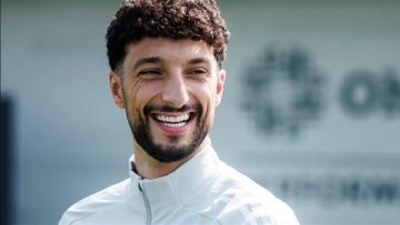 عاجل.. شوبير يكشف كواليس مفاوضات الأهلي لضم مهاجم جديد وموقف وسام أبو علي