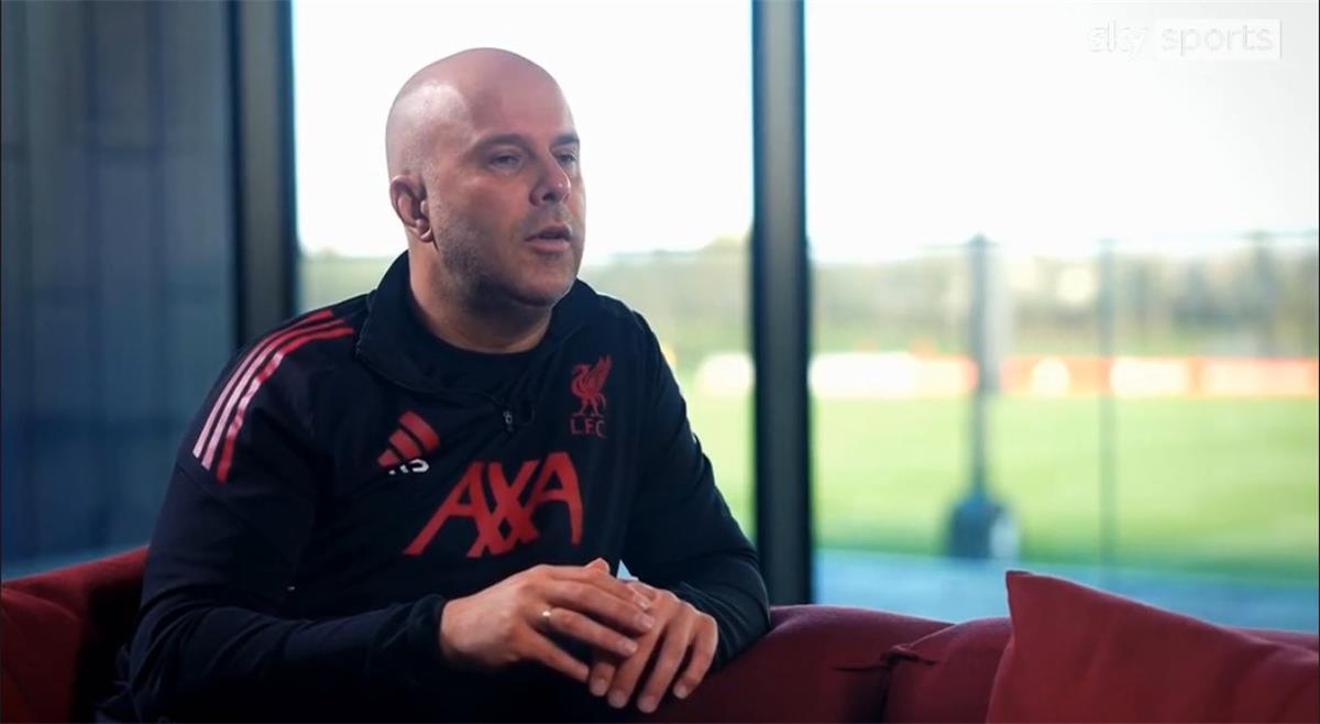 عاجل.. سلوت عن أزمته مع محمد صلاح: انظروا ماذا فعلت.. وسنحيي ذكرى جوتا أمام ولفرهامبتون