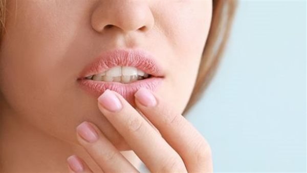 عاجل.. وصفات مجربة.. اسرع طريقة لتفتيح وتوريد الشفايف خلال أيام