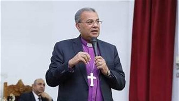 عاجل.. رئيس الطائفة الإنجيلية فى جولة رعوية بالمنيا ويشارك بتنصيب راعي دير أبو حنس