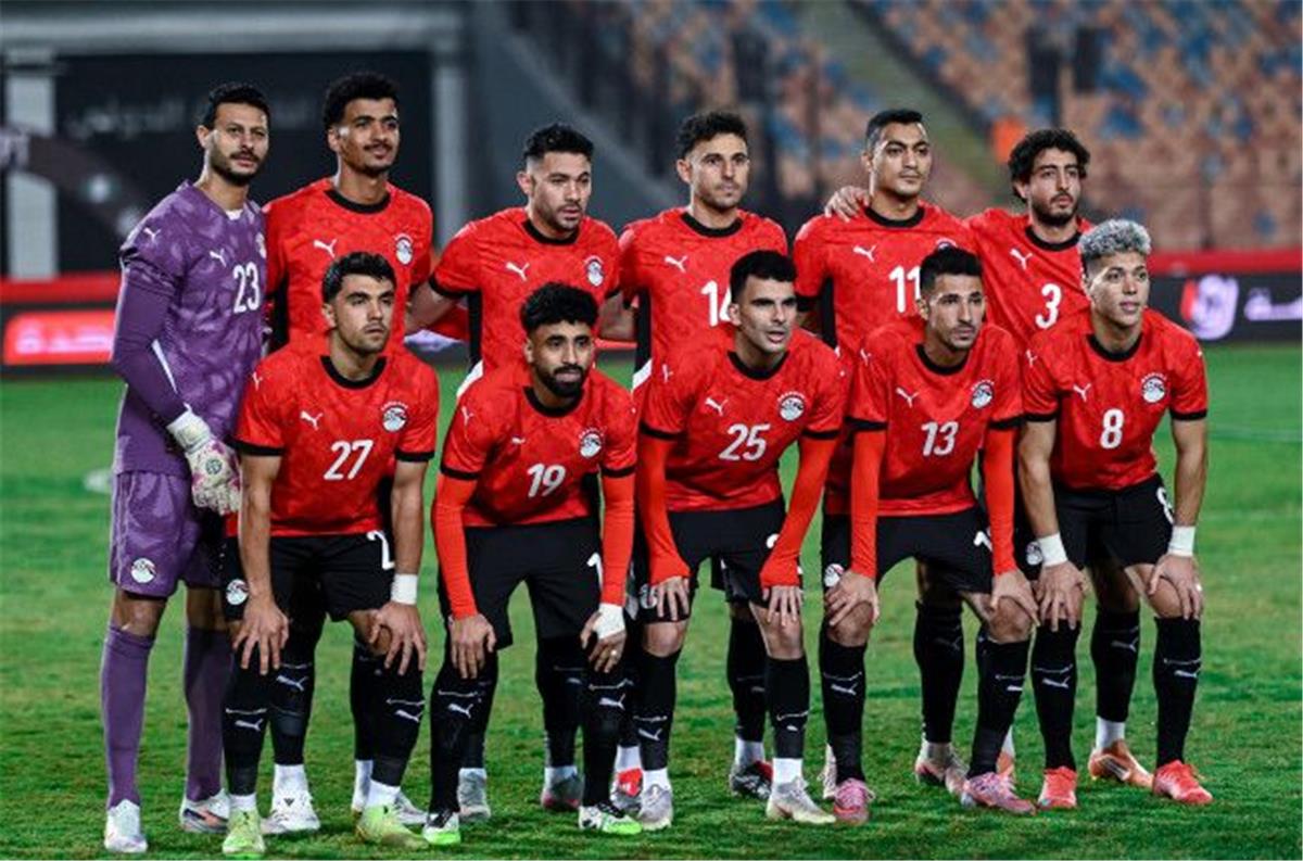 عاجل.. شبكة جنوب إفريقية تحذر هوجو بروس من خطورة خماسي منتخب مصر