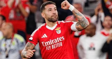 عاجل.. مورينيو يحسم موقفه من صفقة انتقال أوتامندي إلى برشلونة في يناير