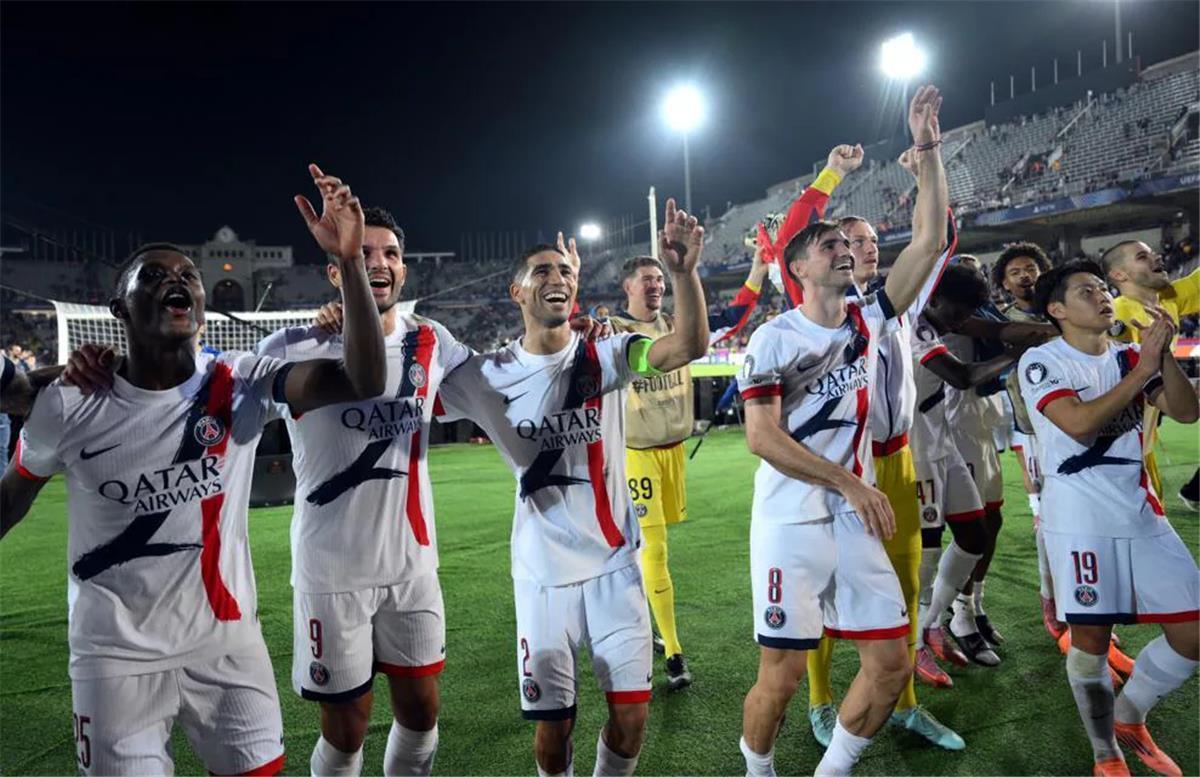 عاجل.. باريس سان جيرمان يغري لاعب ريال مدريد لرفض عروض الدوري السعودي