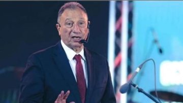 عاجل.. الخطيب يساند منتخب مصر من مدرجات ملعب أدرار أمام جنوب أفريقيا