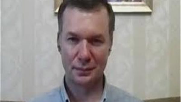 عاجل.. مستشار بالمعهد الوطني الأوكراني يعلق على الاستفتاء الشعبي في كييف