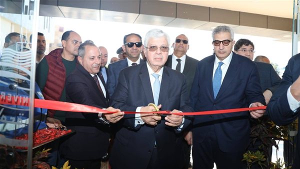 عاجل.. افتتاح مشروعات تعليمية وخدمية في جامعة بورسعيد بتكلفة 436 مليون جنيه
