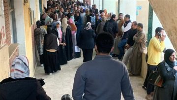 عاجل.. توافد كثيف للناخبين على لجان الاقتراع للإدلاء بأصواتهم في جولة الإعادة بالدوائر الـ19 الملغاة بالجيزة
