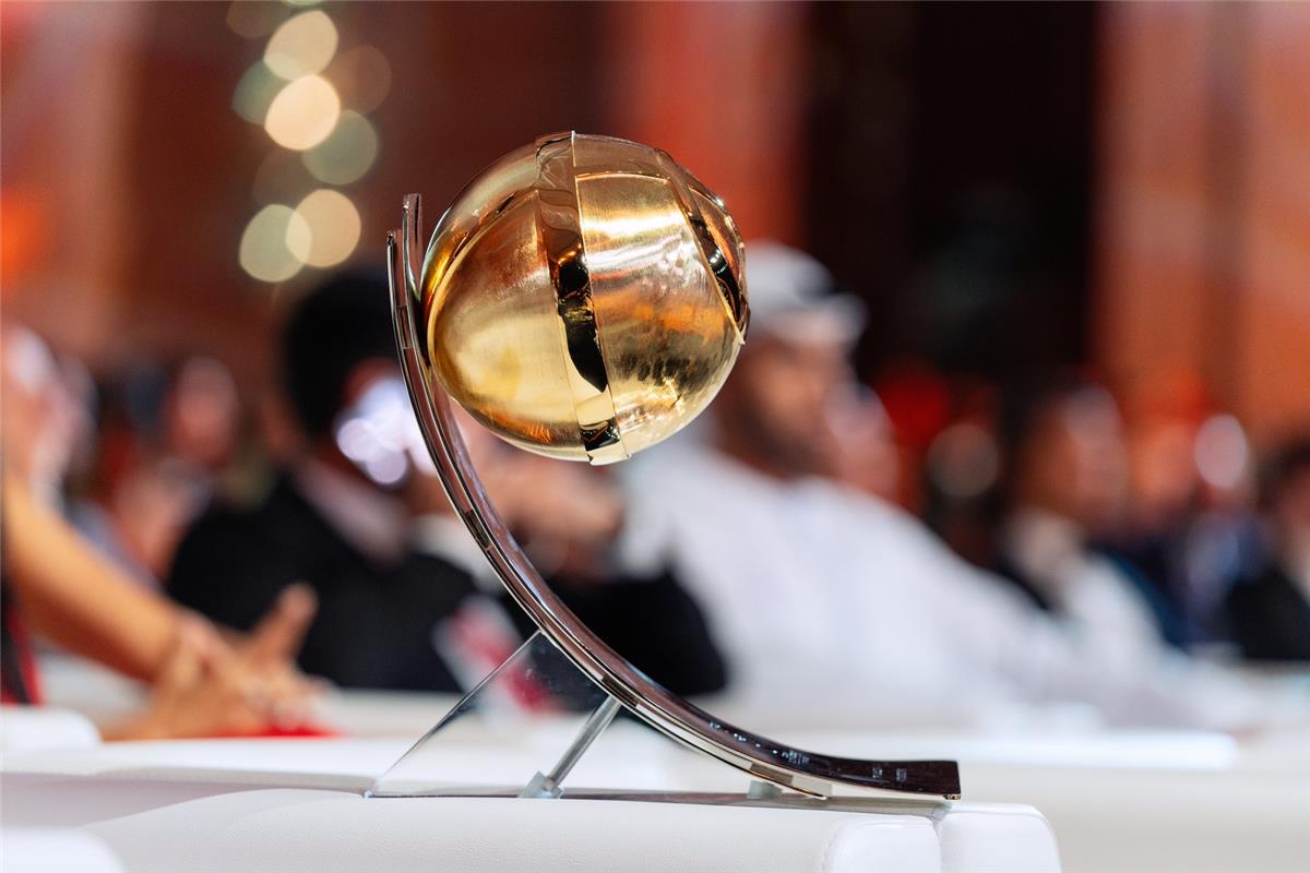 عاجل.. جلوب سوكر | إعلان أفضل لاعب خط وسط في العالم 2025