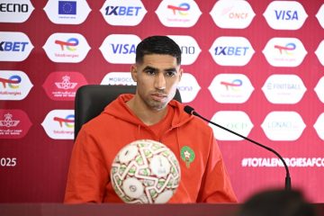 عاجل.. أشرف حكيمي موجهًا اللوم لجماهير المغرب: تصرف غير لائق.. نحن نلعب على أرضنا!