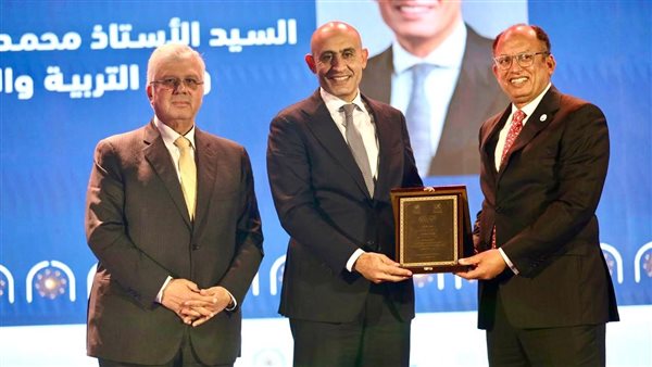 عاجل.. وزيرا التعليم العالي والتربية والتعليم ومحافظ القاهرة يشهدون احتفالية جامعة العاصمة باليوبيل الذهبي