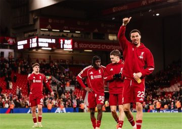 عاجل.. روني: لاعب ليفربول أظهر سبب الإصرار على ضمه في الصيف