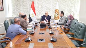 عاجل.. وزير العمل يبحث التعاون المشترك مع مركز بحوث وتطوير الفلزات