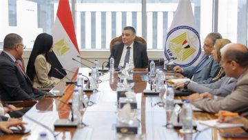 عاجل.. رئيس Africa CDC يزور مصر ويتفقد مشروع المخازن الاستراتيجية لهيئة الشراء الموحد