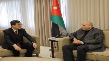 عاجل.. القاضي والسفير الياباني يبحثان تعزيز التعاون البرلماني والاقتصادي