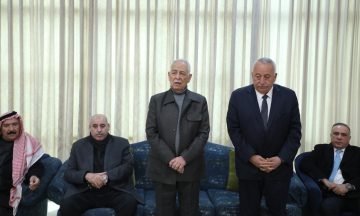 عاجل.. *مندوبا عن الملك وولي العهد… العيسوي يعزي بوفاةً والدة العين والنأئب الأسبق خالد رمضان*