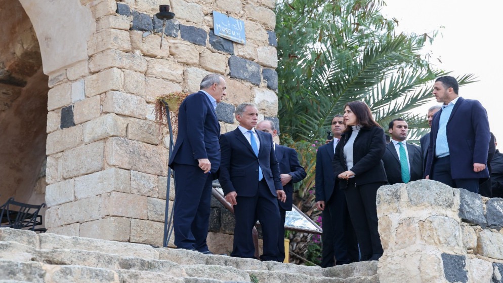 عاجل.. حسان يوجّه بصيانة وتأهيل متحف أم قيس وترميم القرية التراثية