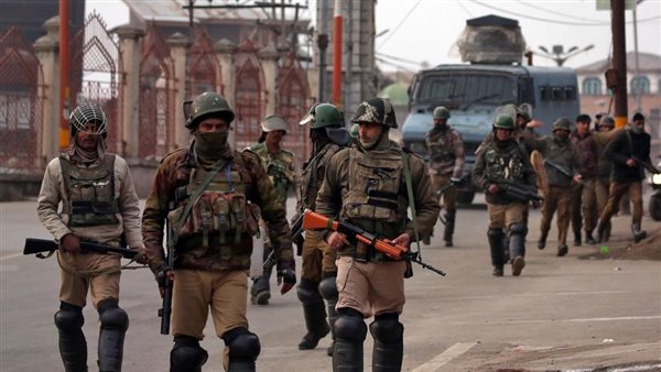 عاجل.. الشرطة الهندية تكشف أكبر عملية احتيال في تاريخ البلاد