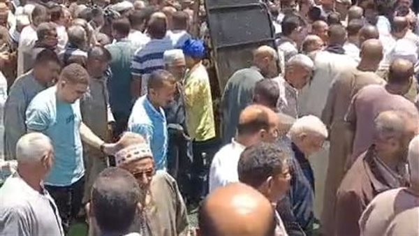 عاجل.. كان بيصلي المغرب بالناس..وفاة مدرس فرنساوى بالمنيا