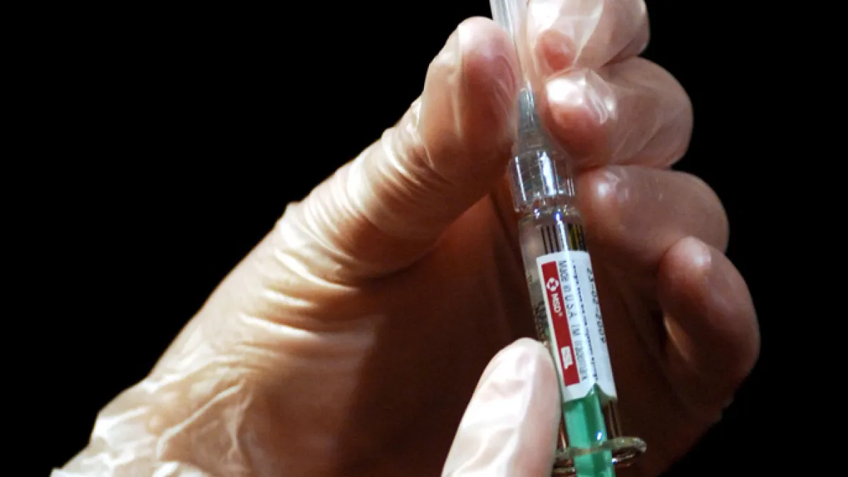 عاجل.. لماذا يجب تطعيم الذكور للقضاء على سرطان عنق الرحم؟