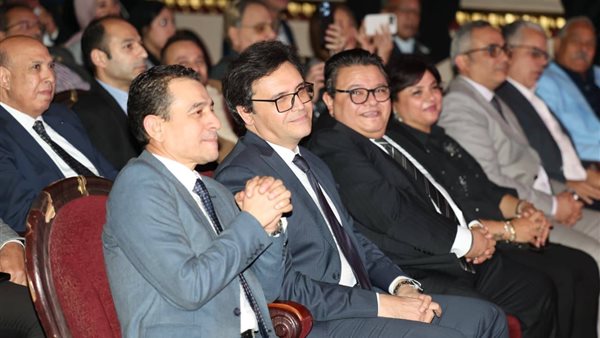 عاجل.. الاحتفاء بالمبدعين يمثل تأكيدًا لقيمة الفن المصري العظيم