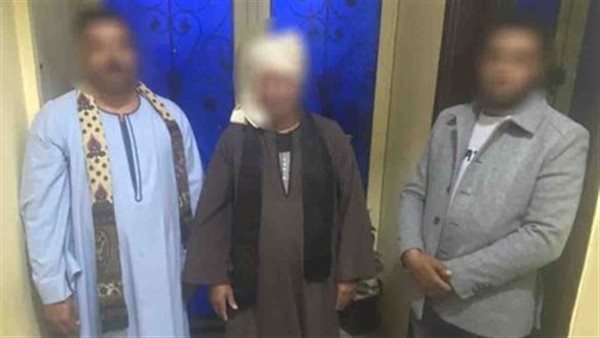 عاجل.. القبض على 3 أشخاص بتهمة توجيه الناخبين مقابل أموال في دائرة طهطا بسوهاج