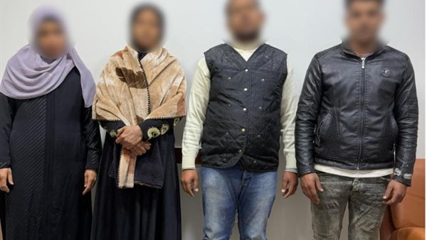 عاجل.. القبض على أنصار مرشح يوزعون أموالا على الناخبين في سوهاج