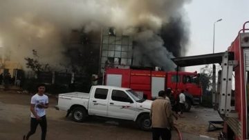 عاجل.. السيطرة على حريق ورشة نجارة في الوادي الجديد دون إصابات