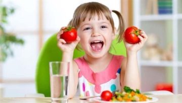 عاجل.. للوقاية من نزلات البرد.. 7 أطعمة تقوي مناعة طفلك في فصل الشتاء