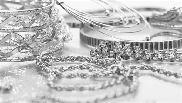 عاجل.. سعر الفضة اليوم الثلاثاء 23 ديسمبر 2025 في مصر..تحديث جديد للجرامات والسبائك