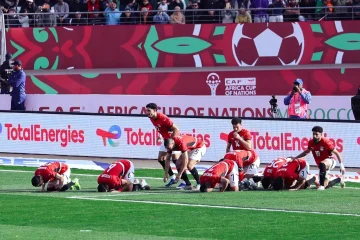 عاجل.. بـ10 لاعبين.. منتخب مصر يتأهل إلى دور الـ16 بكأس الأمم الأفريقية بفوز مثير على جنوب أفريقيا