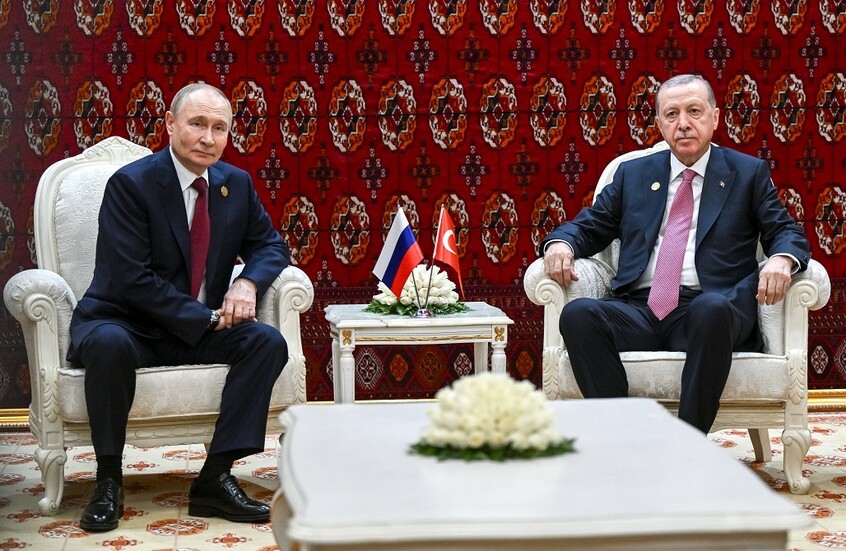 عاجل.. محادثات موسعة بين بوتين وأردوغان في تركمانستان
