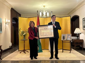 عاجل.. Japan decorates Mrs. Hind Sharif Nasser for her outstanding cultural contribution in promotingJapan Jordan relationship.