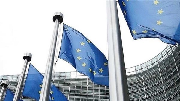 عاجل.. المفوضية الأوروبية تقترح إلغاء الحظر المفروض على السيارات الجديدة ذات محركات الاحتراق الداخلي