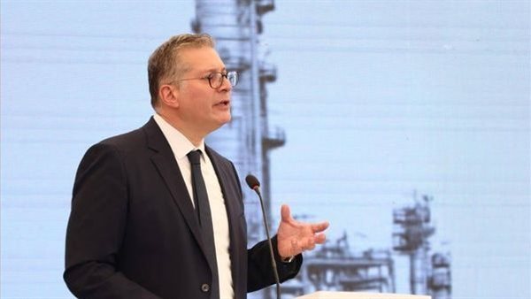 عاجل.. وزير البترول يقرر تكليف حافظ عبد الله مديرا عامًا للشئون الإدارية بشركة العلمين