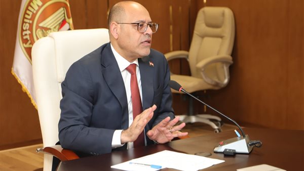عاجل.. وزير العمل يجتمع بمتابعي الأحكام لاستعراض سير تنفيذ المحاضر وتذليل التحديات