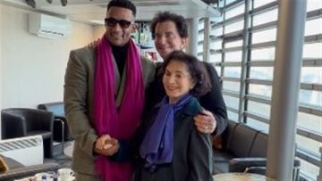 عاجل.. بعد فوزه بجائزة الفن والثقافة.. محمد رمضان يلتقي وزير الثقافة الفرنسي السابق وزوجته