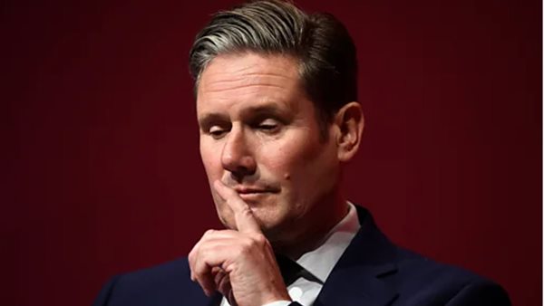 عاجل.. دعوات لستارمر لإعادة المؤثر المدون أندرو تايت إلى بريطانيا من الخارج لمواجهة اتهامات بالاغتصاب