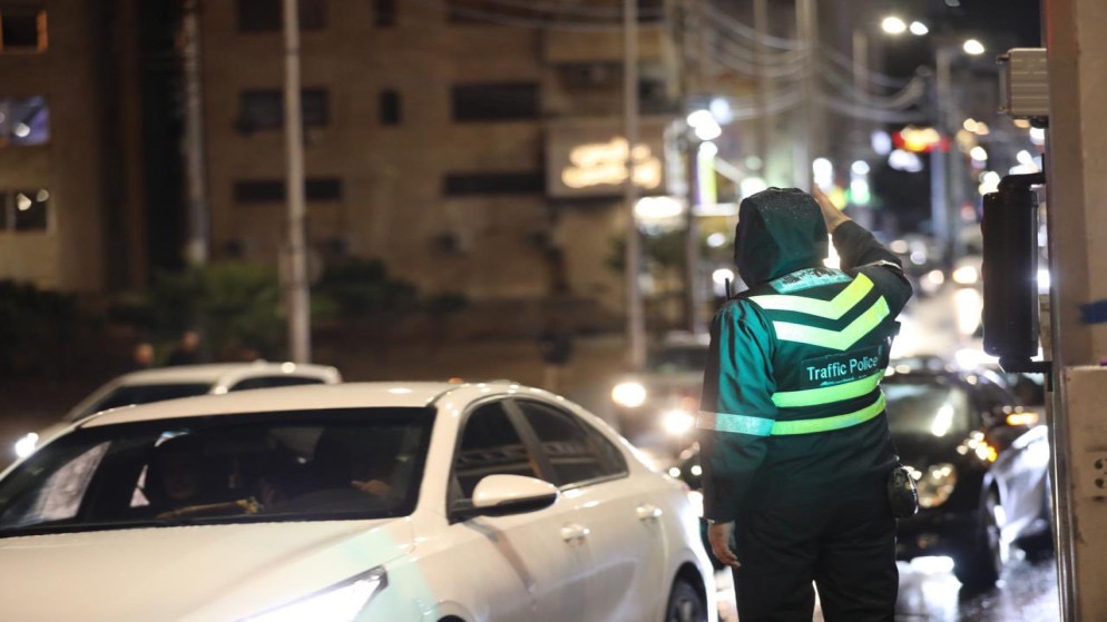 عاجل.. الأمن العام يحذّر من تقلبات جوية ويهيب بالابتعاد عن الأودية والسيول