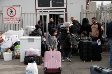 عاجل.. هل تنجح عودة مليون لاجئ سوري في إنعاش الاقتصاد المحلي؟