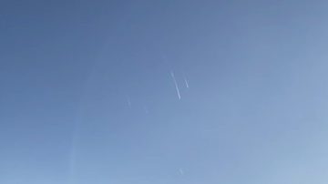 عاجل.. 8 طائرات إسرائيلية تحلق فوق لبنان وتستهدف مناطق عدة