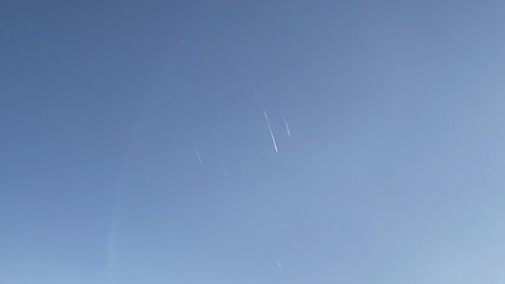 عاجل.. 8 طائرات إسرائيلية تحلق فوق لبنان وتستهدف مناطق عدة